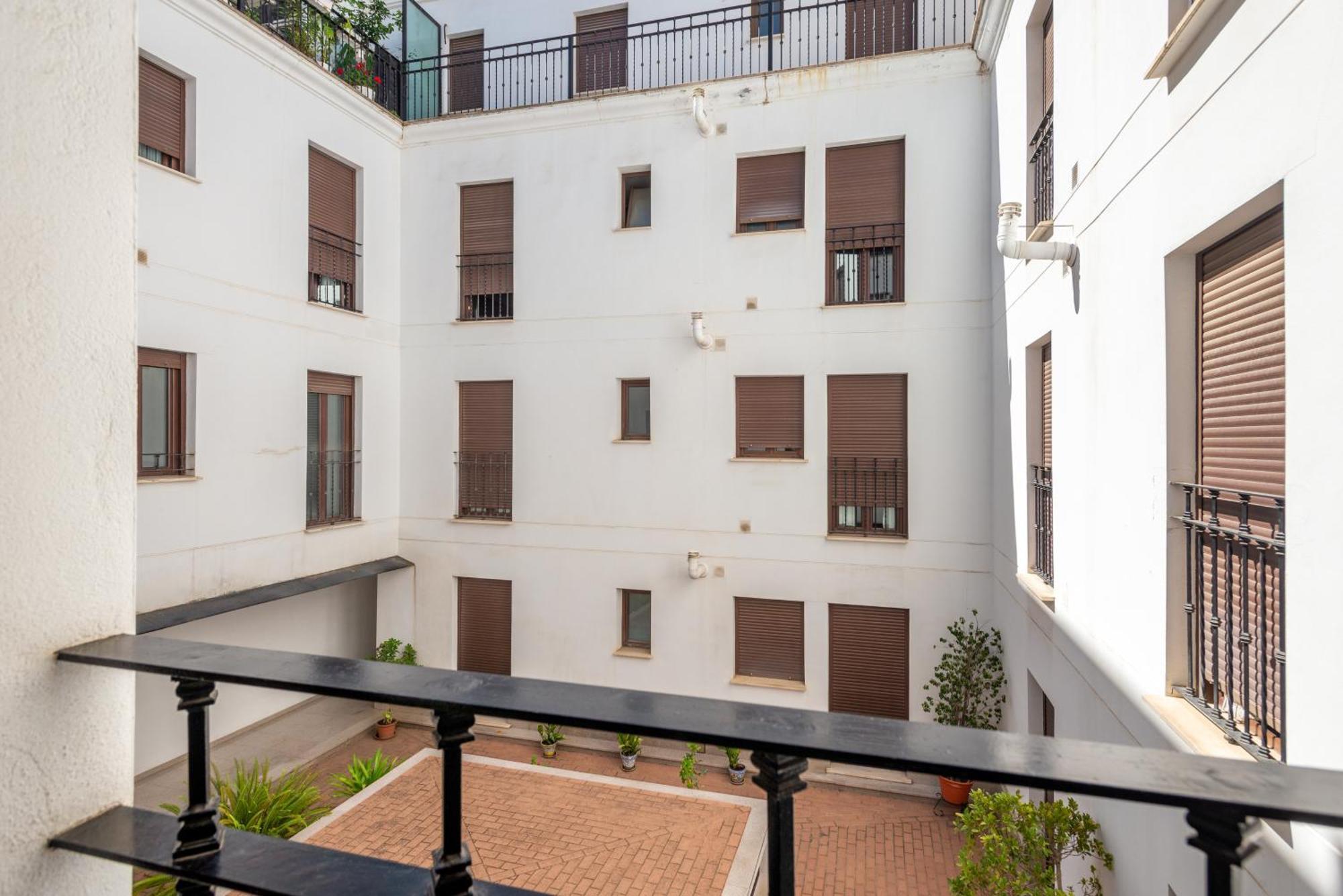 First Floor Close Macarena Church Sevilha Exterior foto